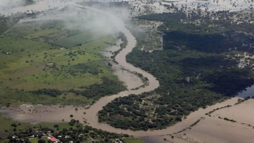 Alerta en Tamaulipas y Veracruz por aumento del caudal del río Pánuco