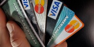 Millennials son la generación más endeudada en Perú: tarjetas, préstamos e hipotecas presionan su economía
