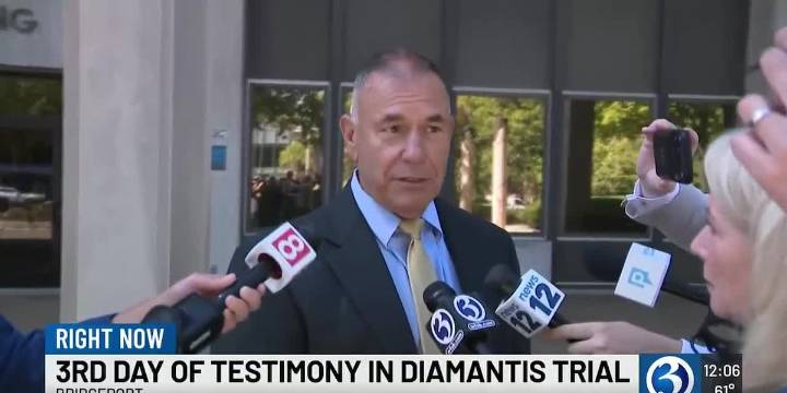 Witnesses testify about payments to former deputy budget director in federal trial