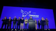 Javier Milei cerró la campaña en Rosario ante una multitud
