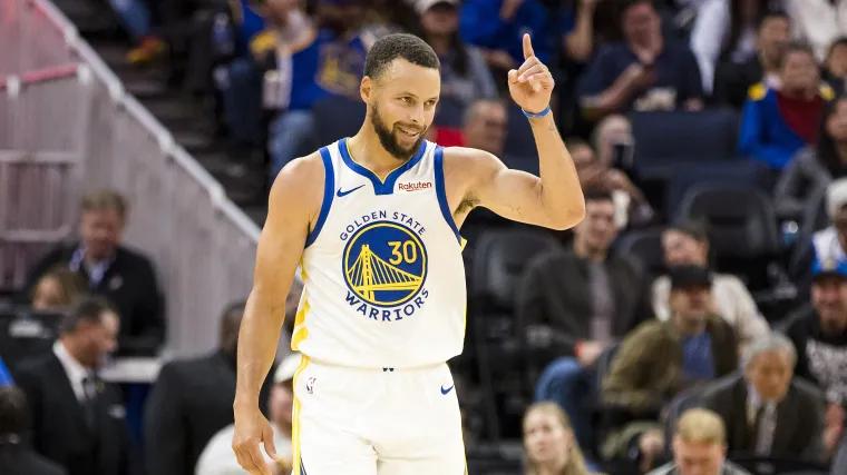 Warriors' Stephen Curry makes goofy practice jersey number change