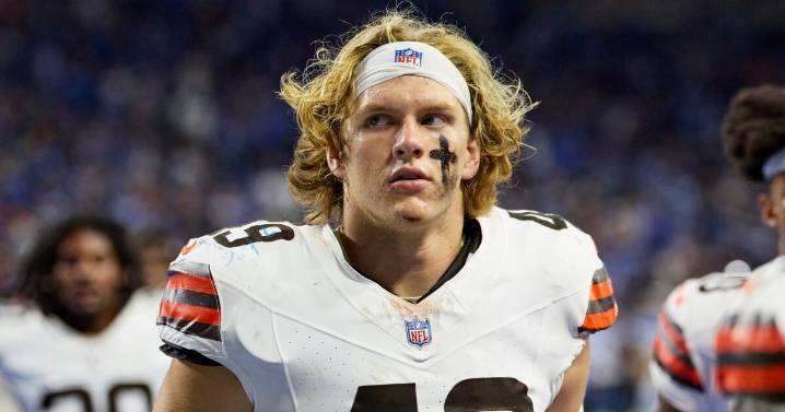 Browns LB Carson Schwesinger 'week-to-week' with high ankle sprain