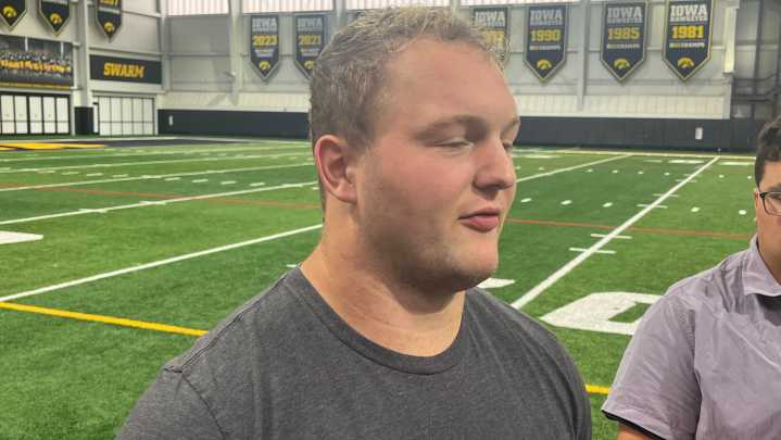 Where Iowa's Aaron Graves finds motivation in facing rival Minnesota