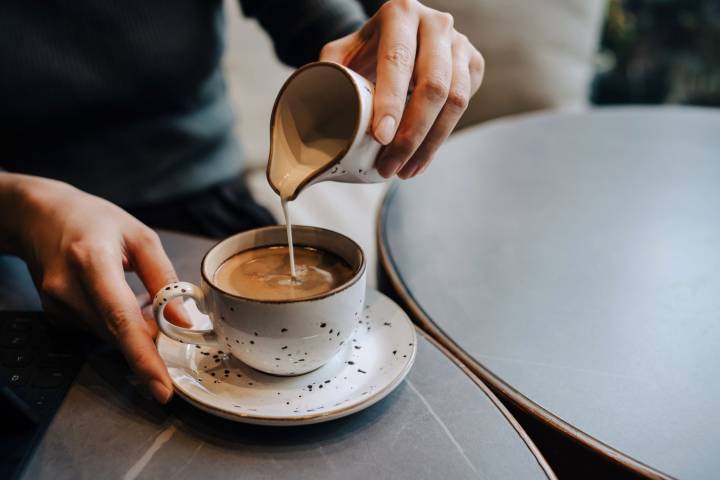 7 Healthiest Ways to Drink Your Coffee, According to a Dietitian