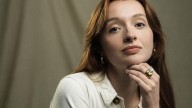 Está en Netflix, tiene apenas 8 capítulos y se basa en una novela irresistible