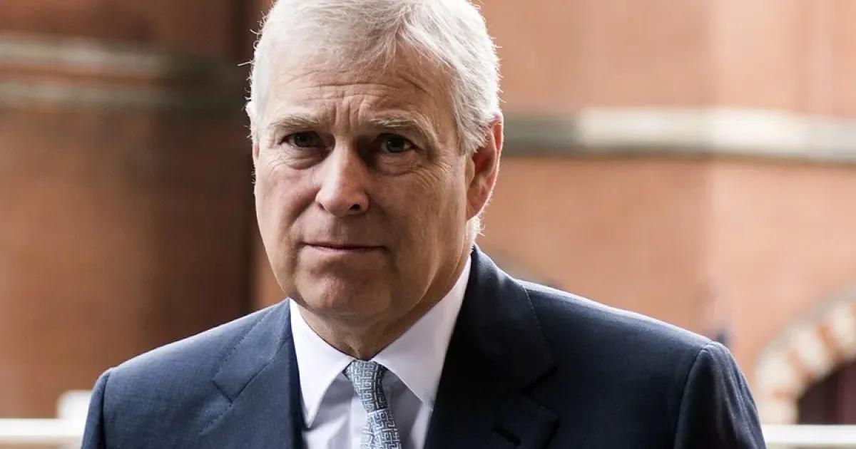 El príncipe Andrés, hermano del rey Carlos III, renuncia a sus títulos reales en el Reino Unido por escándalo