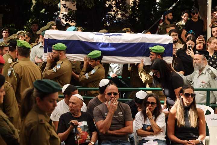 Permanecen en Gaza los cadáveres de 13 rehenes israelíes