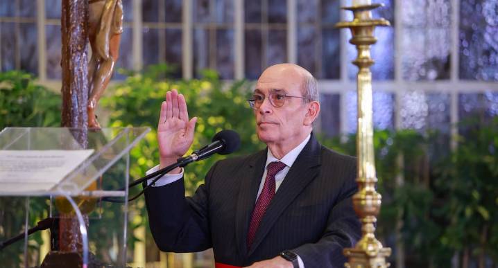 Hugo de Zela juró como ministro de Relaciones Exteriores