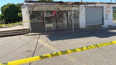 Atacan a balazos a una frutería en Navo…
