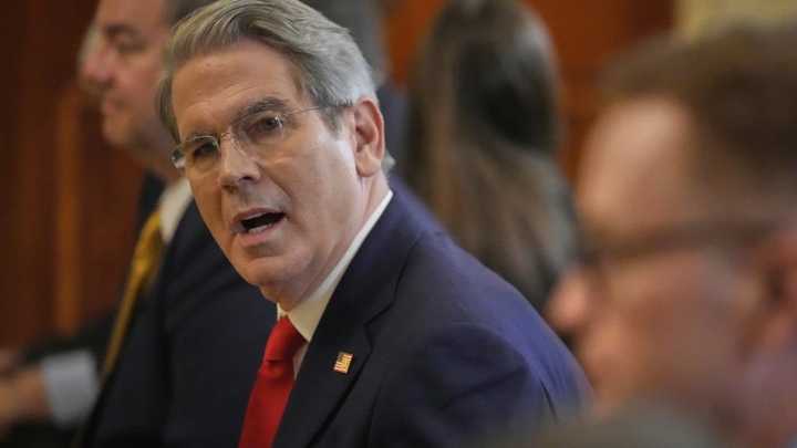 En el mercado hablan de una brutal intervención del Tesoro para frenar el dólar