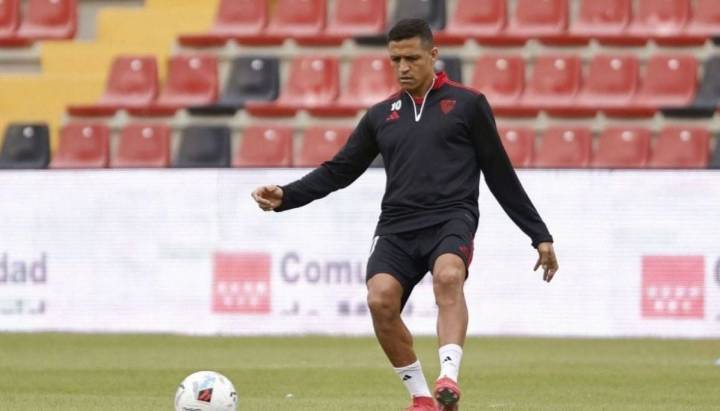"Prendiendo la parrilla": Sevilla confirmó oncena contra Real Sociedad y así reaccionaron los hinchas