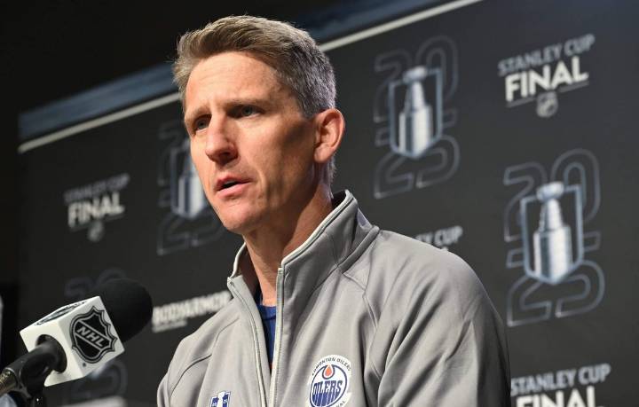 Oilers sign coach Kris Knoblauch to 3-year contract extension