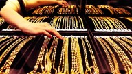 Gold Jumps ₹700 To Fresh Peak Of ₹1.24 Lakh/10 Grams As Fed Rate Cut Bets Fuel Safe