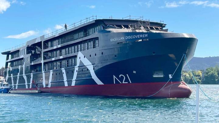Con 30 metros de alto y sistema de propulsión de última generación: Así es el primer crucero híbrido