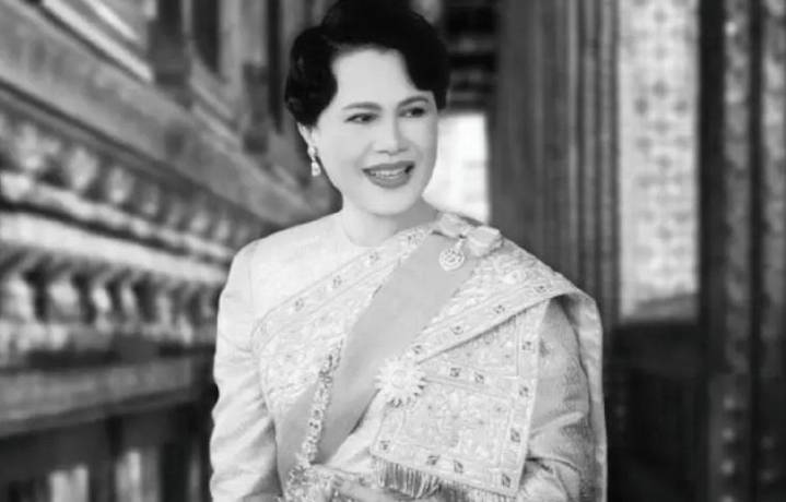 Muere Sirikit, la “Jackie Kennedy de Asia” y madre del rey tailandés