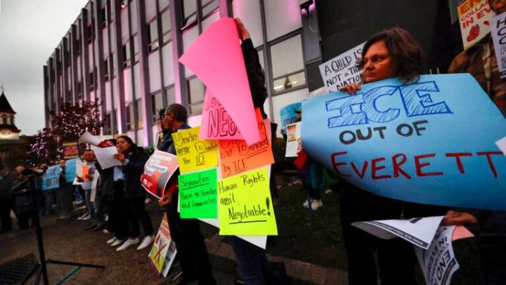 Feds say Everett ‘notified’ ICE of 13