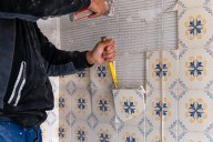 Owners of 1960s Home Remove Kitchen Wall Tiles—Then Comes Unexpected Find