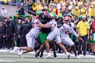 Oregon's Big Ten title hopes take hit with 30-20 loss to undefeated Indiana