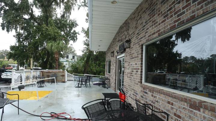 Shooting at packed South Carolina bar kills 4 and injures at least 20 others