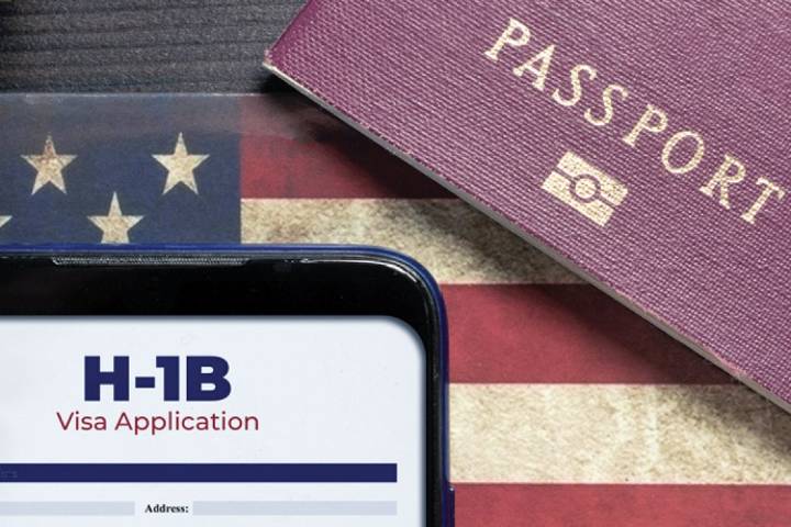 Government shutdown halts visa, permanent resident approvals