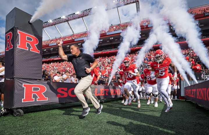 What time, TV channel is Oregon football vs. Rutgers today? Odds, streaming, how to watch