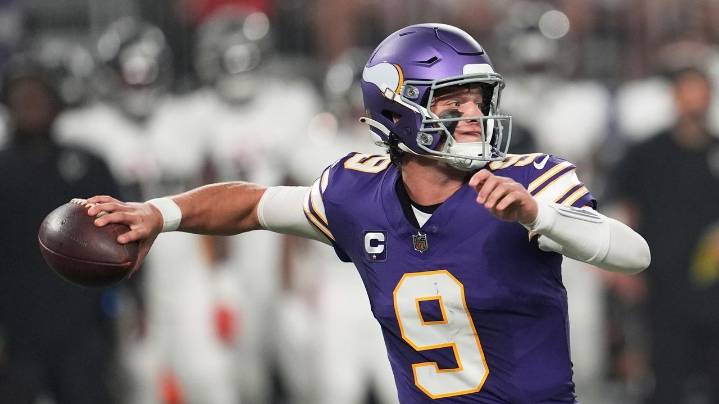 Vikings keep the development process for recovering J.J. McCarthy in motion during the bye week