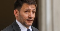 Pardow evita mea culpa y condiciona su salida a la decisión del presidente Boric en medio de cuestionamientos por cuentas de la luz