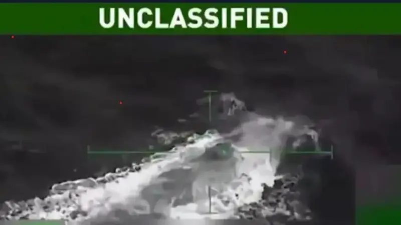 Lo que se sabe sobre los sobrevivientes al ataque de EEUU contra narcosubmarino en el Caribe