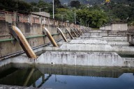 Más de un millón de personas sin agua por trabajos en la planta Manantiales este puente festivo.