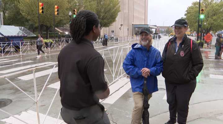 'Brings the community together': Tulsa Run kicks off downtown despite rain