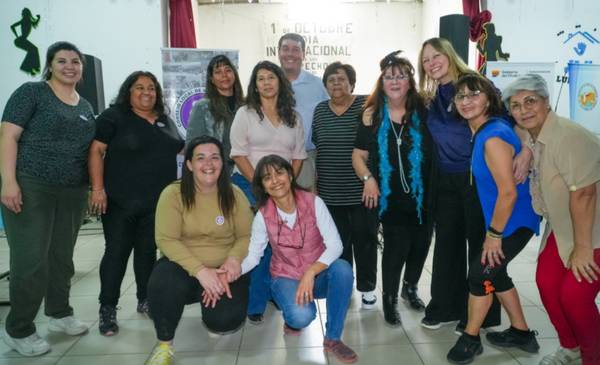 Rawson celebró el Día Internacional de las Personas Mayores en el barrio Luis Vernet