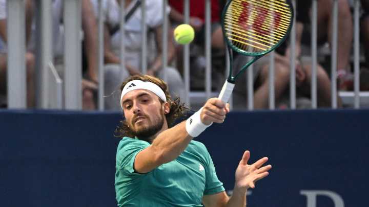 Stefanos Tsitsipas pulls out of Vienna's Erste Bank Open due to chronic lower back injury