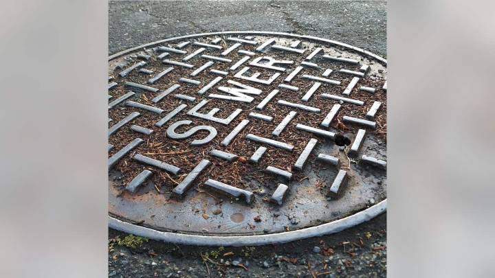 Emergency sewer repairs at busy Midtown Atlanta intersection