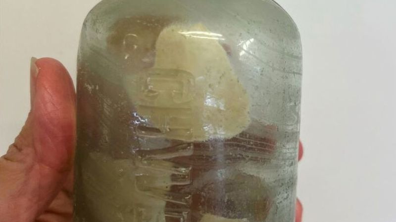 WWI soldiers’ messages in a bottle found on Australian beach more than 100 years later