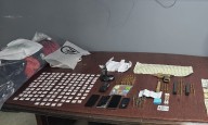 Arrestan joven durante allanamiento en La Perla