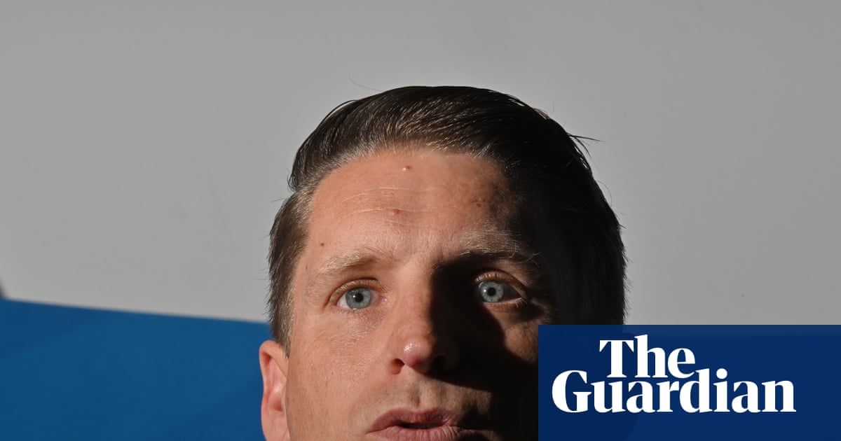Andrew Hastie quits Coalition frontbench over immigration policy dispute