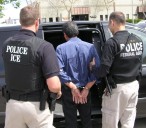 Juez impide a ICE encarcelar a migrantes que entraron a EE.UU. como menores no acompañados