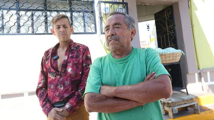 Medio Metro de Puebla, entre el amor al sonidero, las ventas en el transporte y el cariño de su familia