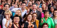Zapopan entrega 500 tarjetas de descuentos a adultos mayores