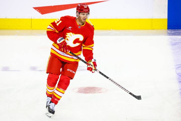 Mammoth Place Kevin Rooney On Waivers