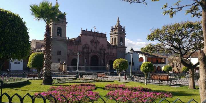 Clima en Ayacucho: probabilidad de lluvia y temperaturas máximas y mínimas