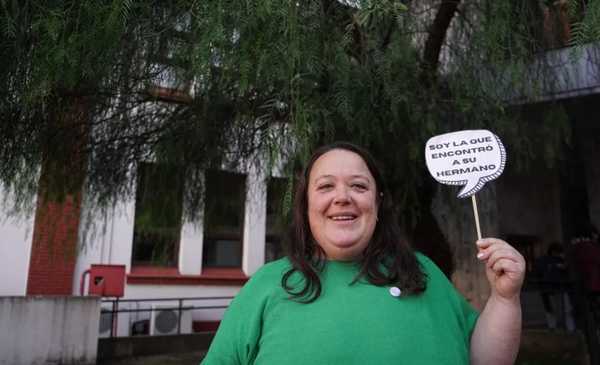 Es hermana de un nieto restituido y pone su cuerpo en Abuelas de Plaza de Mayo