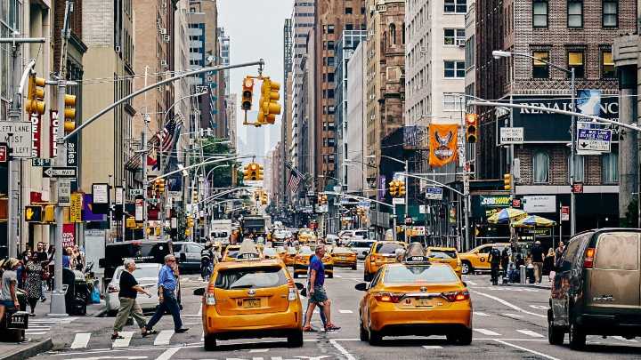 Economía de EU podría perder hasta 14,000 mdd por el cierre del Gobierno