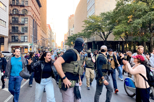 Immigration agents conducting sweep on NYC's famed Canal Street confronted by protesters