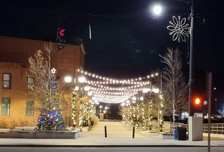 10 Small Wyoming Towns that Feel Straight Out of a Hallmark Movie