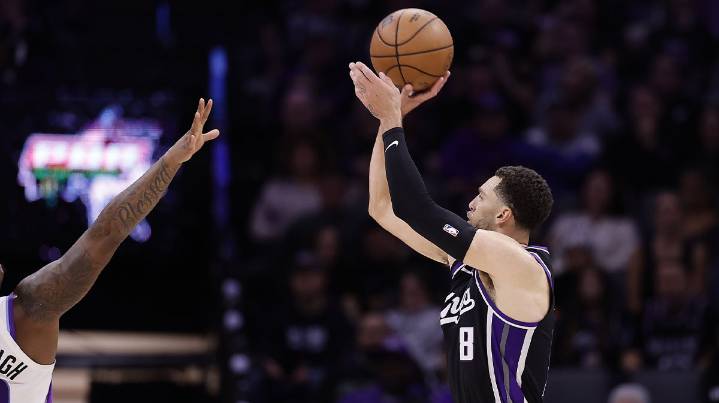 Zach LaVine’s major status update for Lakers clash