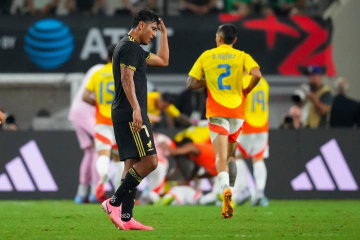 Golpe de realidad: Colombia golea a México a unos meses del Mundial
