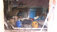 Detenido el hombre que encerró a su madre enferma en una casa entre basura y animales muertos en Bilbao