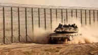 La artillería israelí bombardeó este jueves el sur de Gaza, pese al alto el fuego