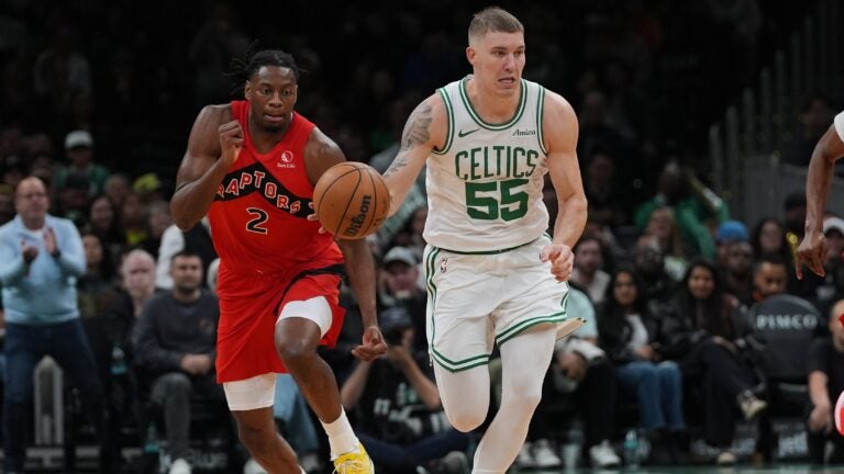 Celtics reportedly exercise team option for Baylor Scheierman